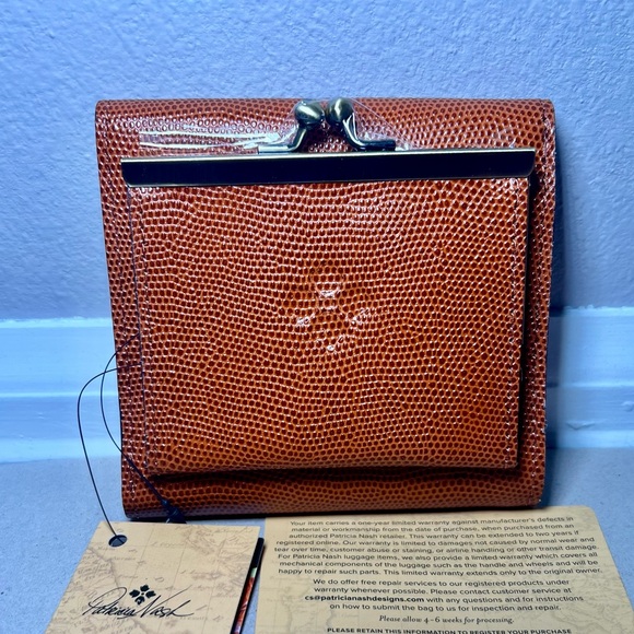 NWT Patricia Nash Leather Texture Bi-Fold Wallet - Picture 1 of 11